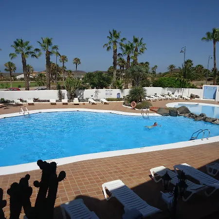 With Spectacular Views Of The Golf Lejlighed
